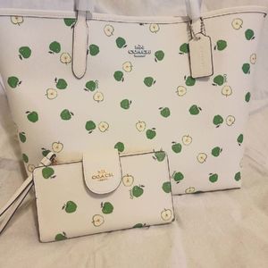 Coach City Tote Apple Print